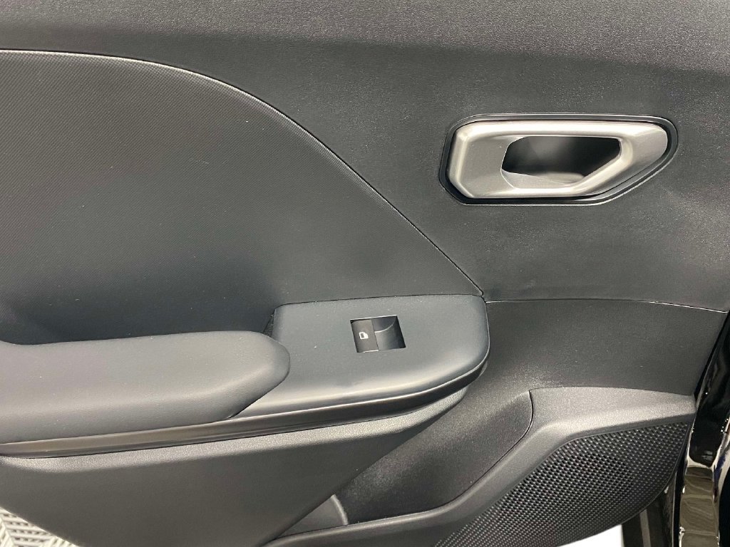 New 2026 Kia K4 FWD image 14