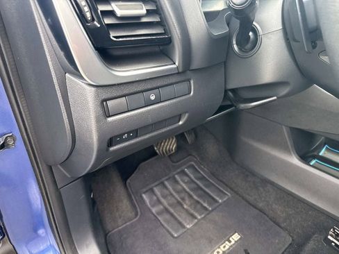 Used 2021 Nissan Rogue SV AWD/4WD image 20