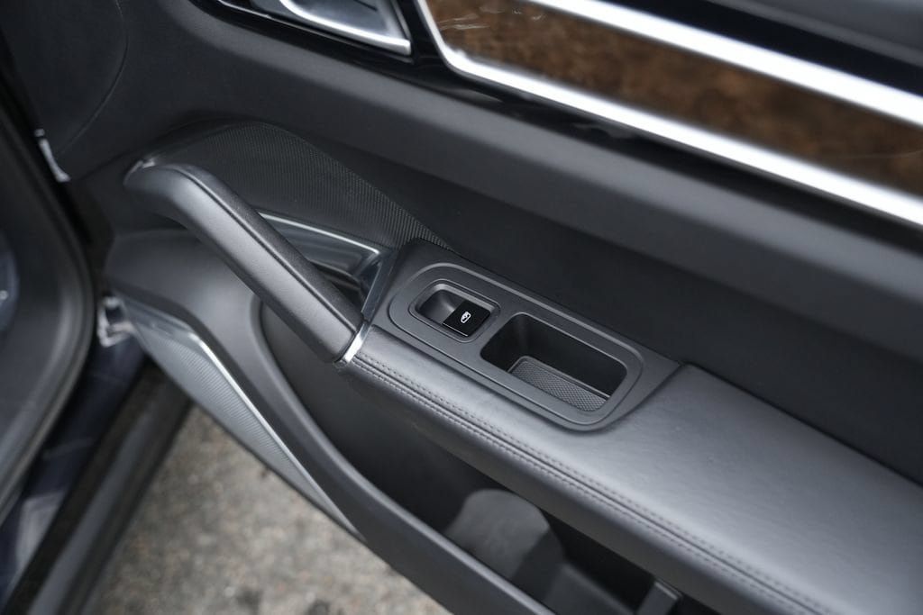 Used 2019 Porsche Cayenne Turbo AWD/4WD image 65