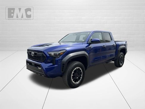 Used 2024 Toyota Tacoma TRD Off-Road AWD/4WD image 1