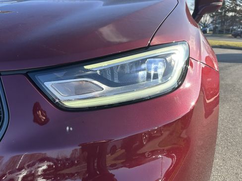 Used 2021 Chrysler Pacifica Touring-L w/ Uconnect Theater Family Group image 6