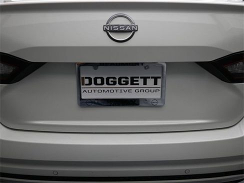 Certified 2023 Nissan Altima 2.5 SV image 12