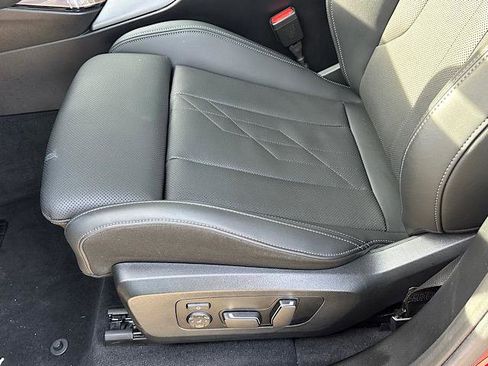 Certified 2025 BMW X3 xDrive30i image 16