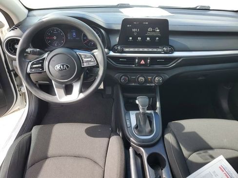 Used 2020 Kia Forte LXS image 10