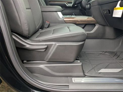 New 2026 Chevrolet Silverado 3500 LT w/ All Star Edition image 37