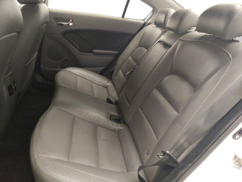 Used 2017 Kia Forte EX image 18