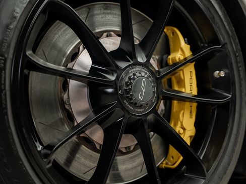 Used 2018 Porsche 911 GT3 RWD image 25