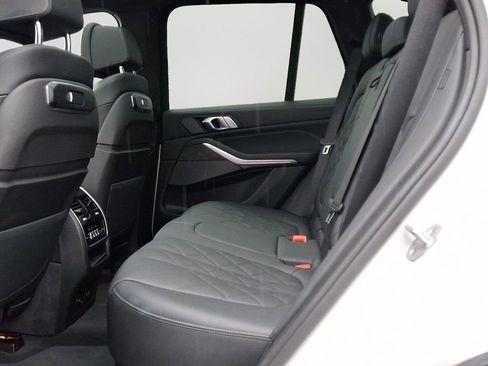 Used 2025 BMW X5 xDrive50e w/ Climate Comfort Package image 8