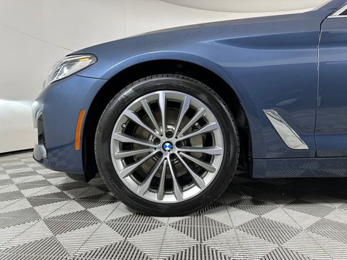 Used 2023 BMW 530i xDrive w/ Premium Package image 10