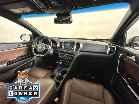 Used 2017 Kia Sportage SX image 2