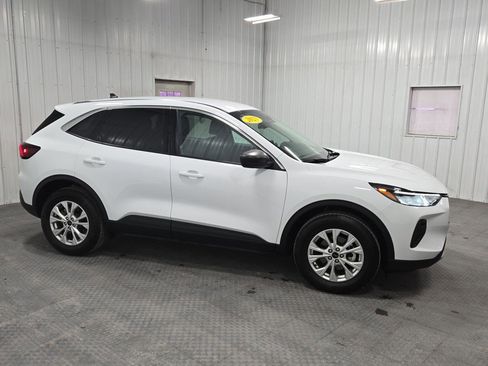 Used 2023 Ford Escape Active image 13