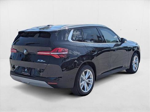 Used 2025 BMW X3 xDrive30i w/ Premium Package image 2