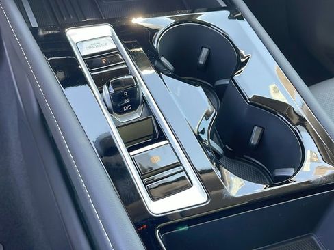 New 2025 Volkswagen Atlas SEL Premium R-Line image 22