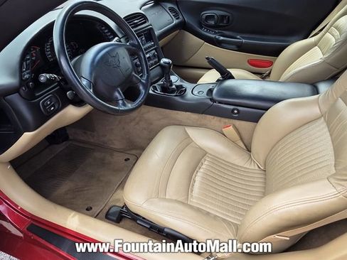Used 2004 Chevrolet Corvette Coupe w/ Preferred Equipment Group RWD image 10