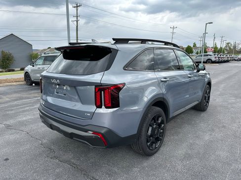 Used 2024 Kia Sorento SX Prestige w/ Sage Leather Package AWD/4WD image 5