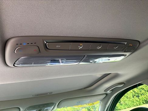 Used 2020 Kia Telluride S w/ S 8 Passenger Seating Package AWD/4WD image 29