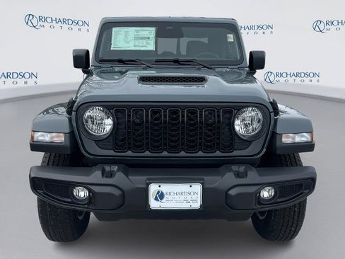 New 2026 Jeep Gladiator Sport image 2