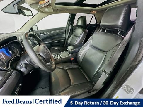 Used 2022 Chrysler 300 Touring L w/ Popular Equipment Group image 22