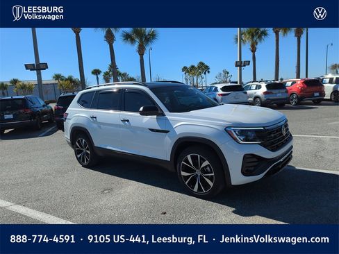 Used 2025 Volkswagen Atlas SEL Premium R-Line image 1