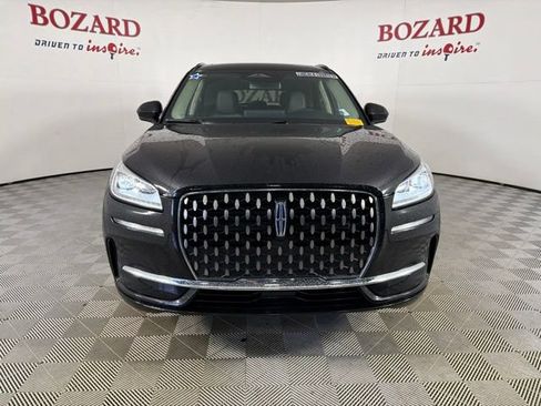 Used 2025 Lincoln Corsair Grand Touring AWD/4WD image 2