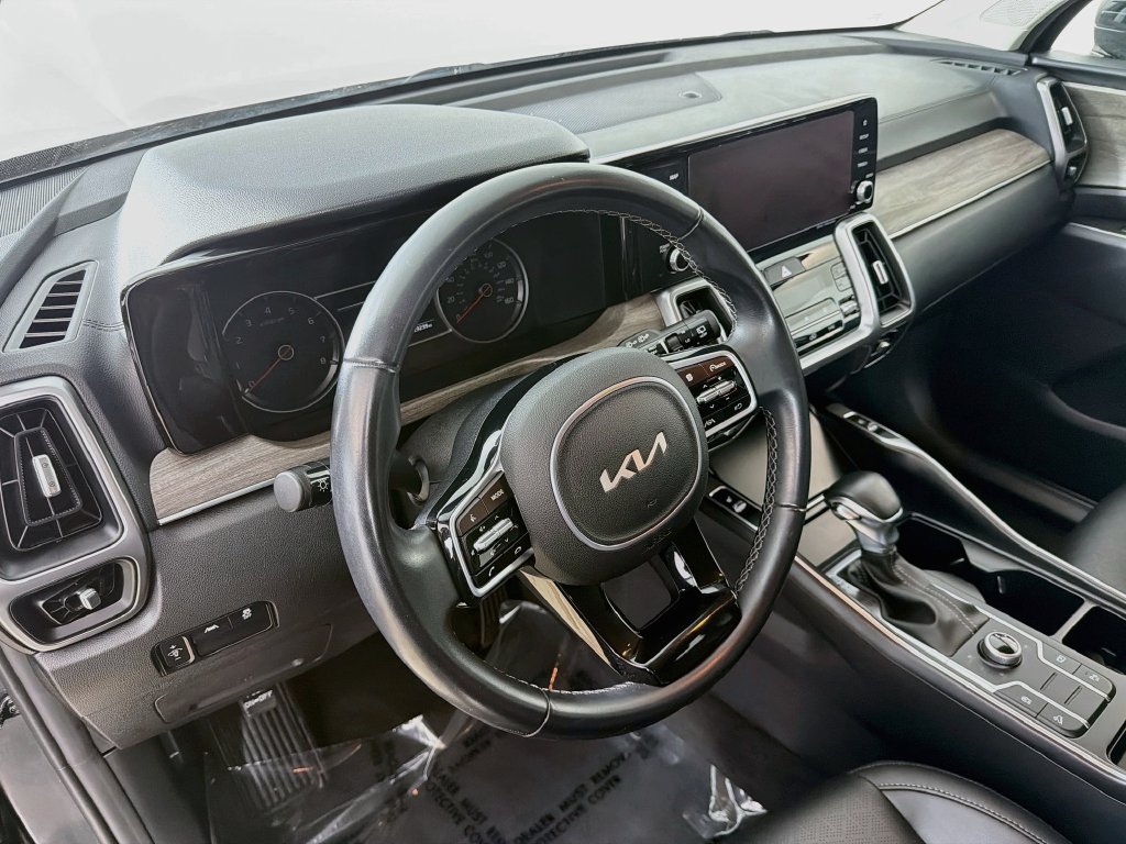 Used 2023 Kia Sorento S AWD/4WD image 9