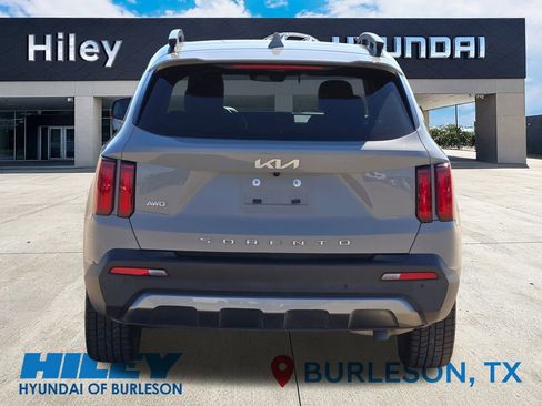 Used 2022 Kia Sorento SX Prestige w/ Rust Color Package image 6