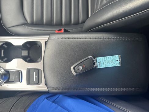 Used 2024 Ford Edge SEL image 22