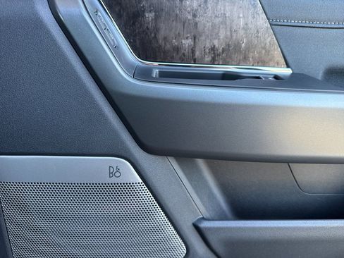 New 2026 Ford F250 Lariat w/ Black Appearance Package image 18