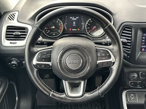 Used 2020 Jeep Compass Latitude image 24