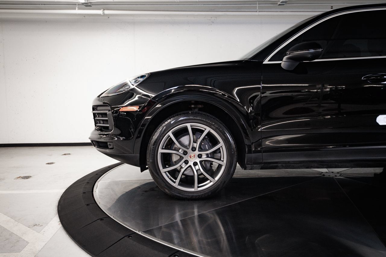 Used 2019 Porsche Cayenne AWD/4WD image 10