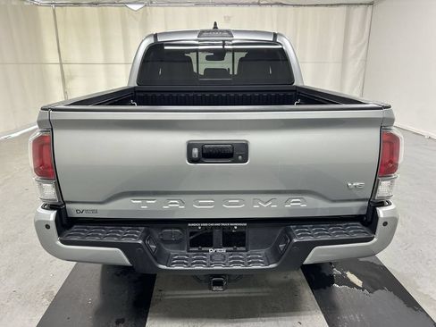 Used 2023 Toyota Tacoma TRD Off-Road w/ TRD Premium Off Road Package AWD/4WD image 22