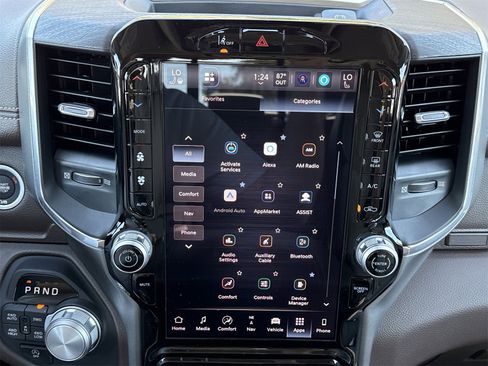 Used 2025 RAM 1500 Laramie image 29