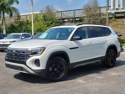 New 2026 Volkswagen Atlas Peak Edition