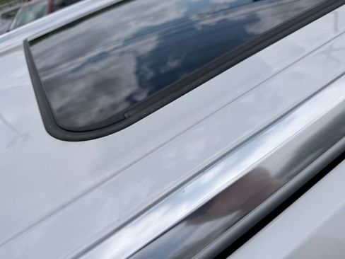 Used 2024 Chevrolet Tahoe Premier AWD/4WD image 34