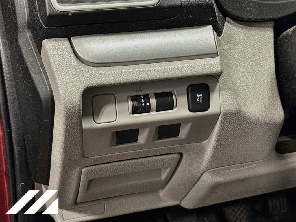 Used 2018 Subaru Forester 2.5i AWD/4WD image 10