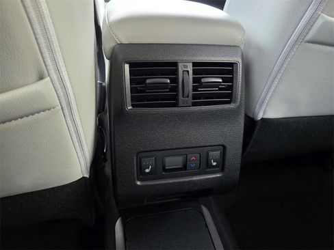 Used 2024 Mitsubishi Outlander SEL Black Edition image 11