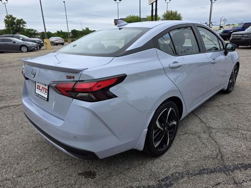 Used 2023 Nissan Versa SR w/ Electronics Package FWD image 5