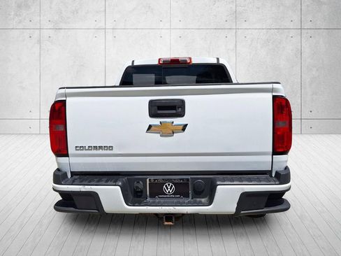 Used 2016 Chevrolet Colorado Z71 AWD/4WD image 6