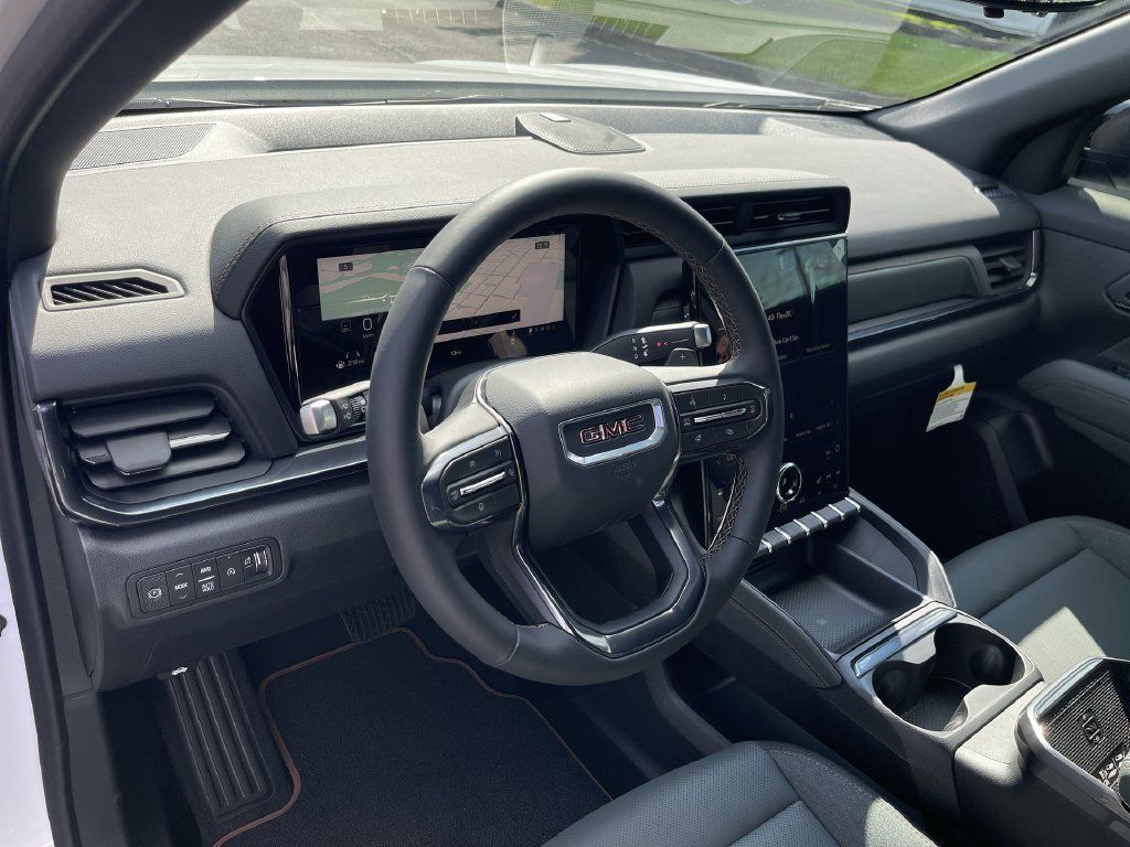 New 2027 GMC Terrain AT4 w/ Technology Package II AWD/4WD image 10