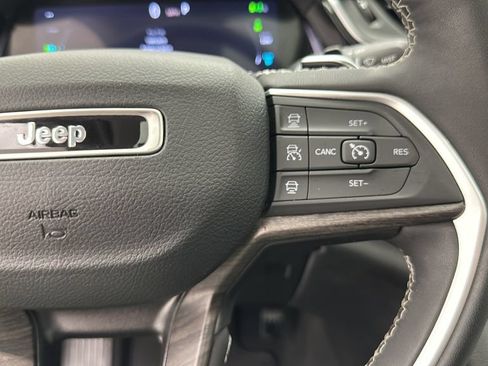 Used 2023 Jeep Grand Cherokee 4WD 4xe image 19
