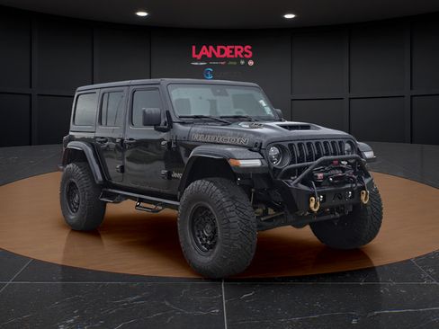 Used 2023 Jeep Wrangler Unlimited Rubicon 392 AWD/4WD image 3