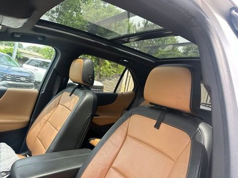 Used 2018 Chevrolet Equinox Premier FWD image 9