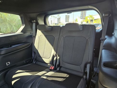 New 2025 Jeep Grand Cherokee L Laredo image 25