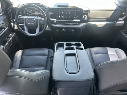 Used 2022 GMC Sierra 1500 SLT AWD/4WD image 22