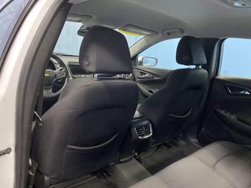 Used 2019 Chevrolet Malibu LT image 25