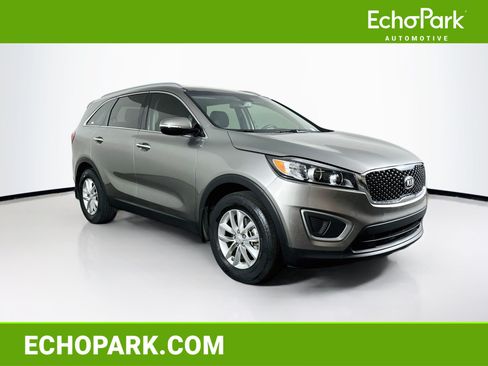 Used 2016 Kia Sorento FWD w/ LX Convenience Package image 1
