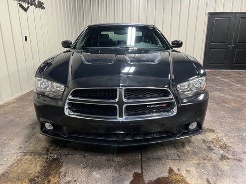 Used 2014 Dodge Charger SXT Plus image 2