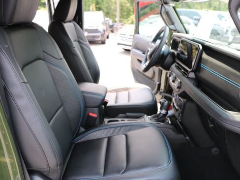 Used 2024 Jeep Wrangler High Altitude AWD/4WD image 28