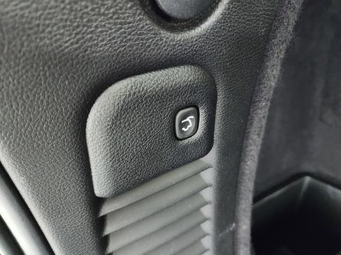 Used 2024 Dodge Durango GT image 33