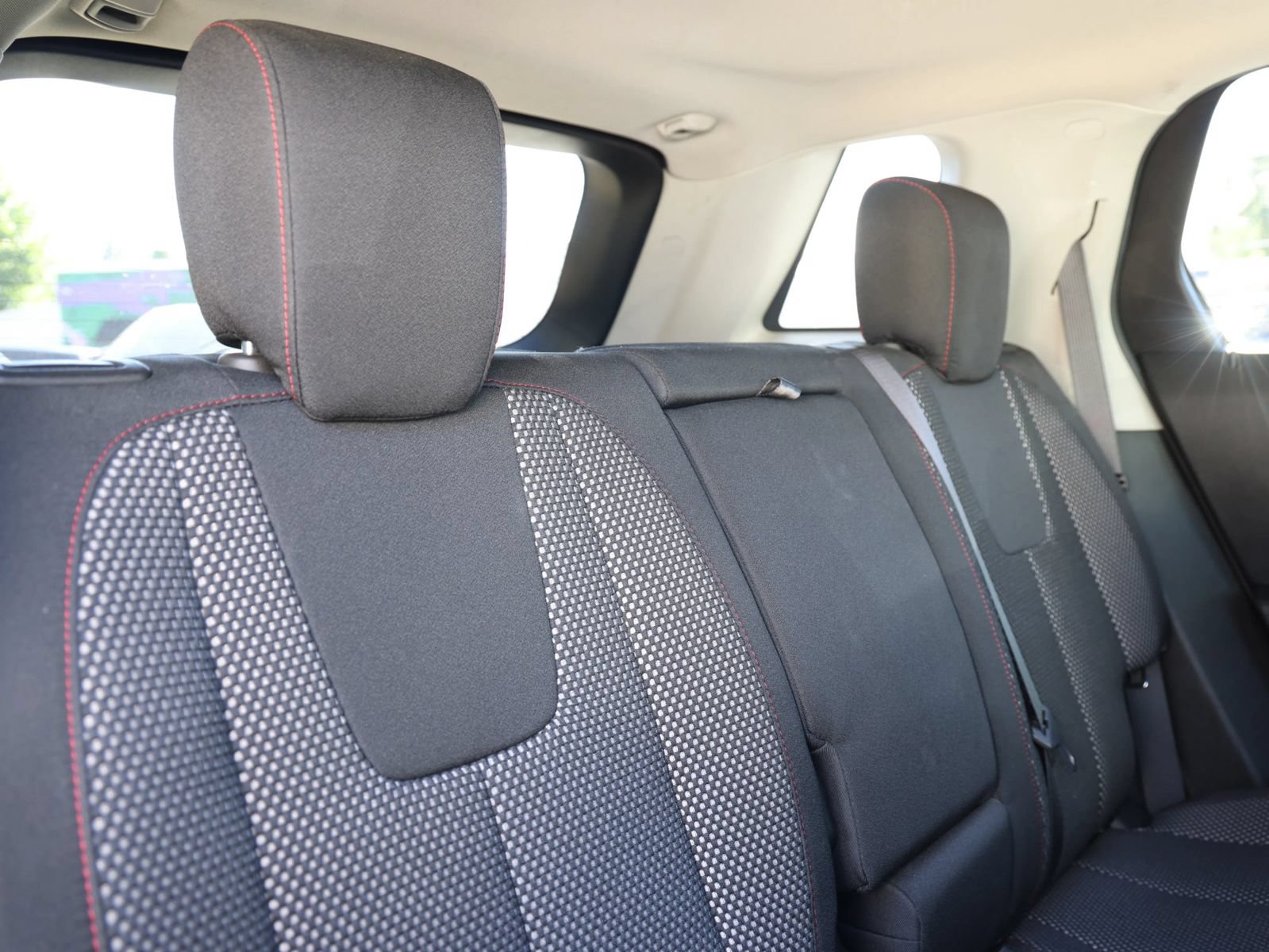 Used 2017 GMC Terrain SLE FWD image 22
